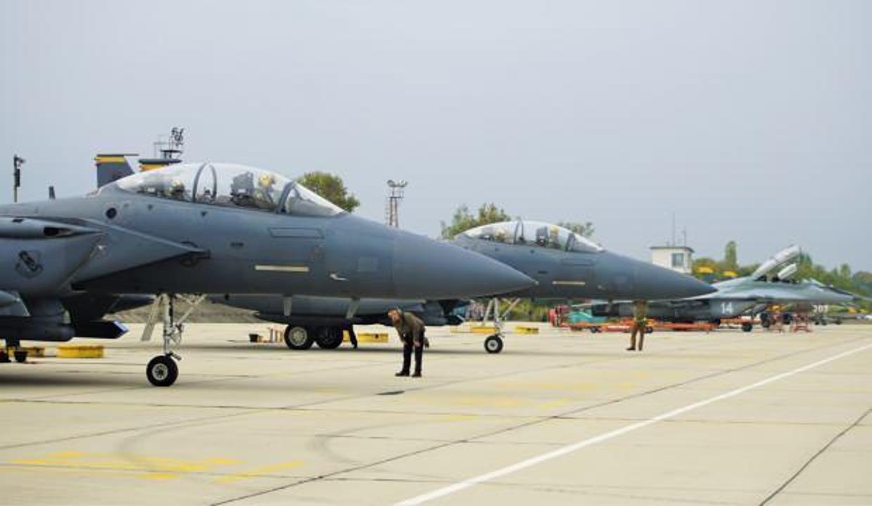 ABD'nin F-15 uçakları, tatbikat için Bulgaristan'a geldi