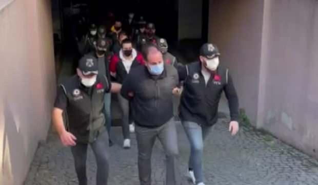 İzmir merkezli FETÖ yapılanması davasında 82 kişi tutuklandı