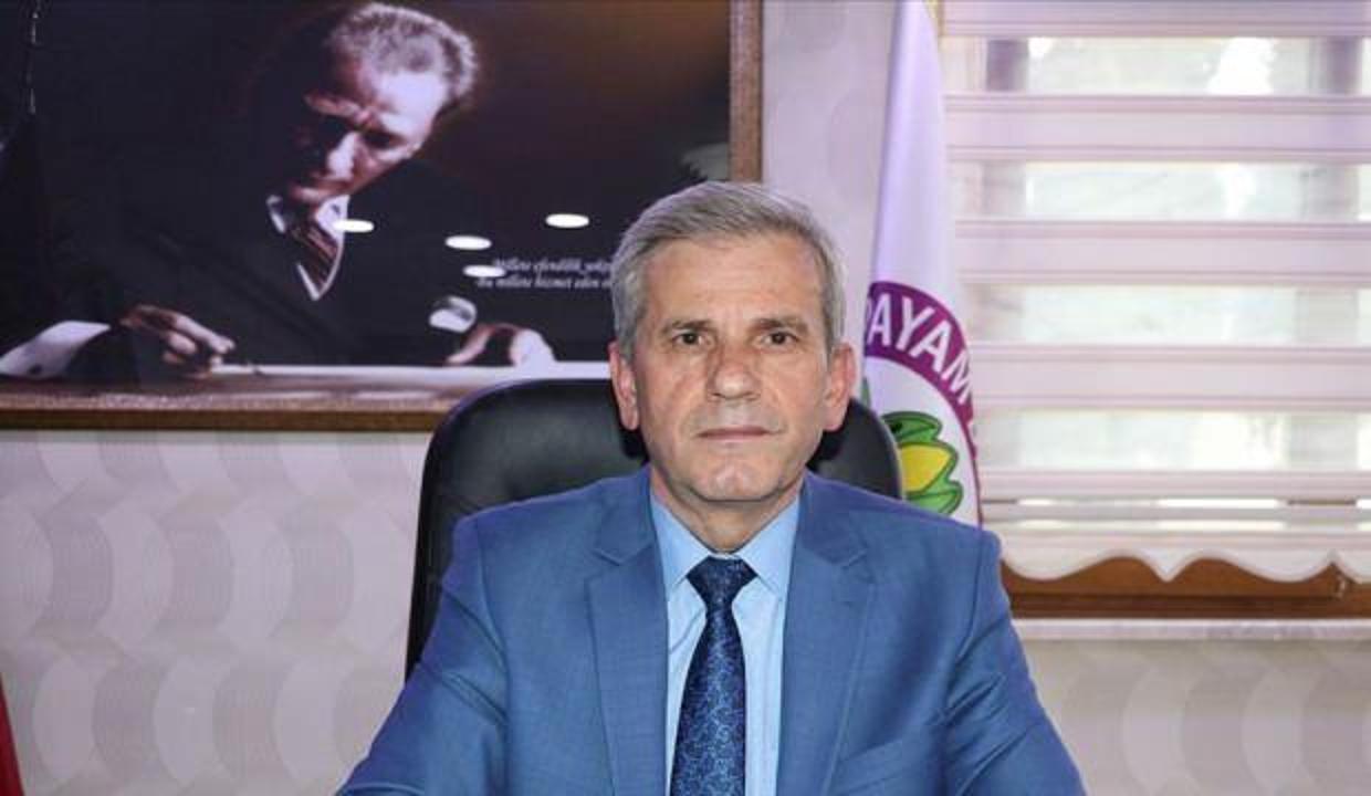 Kovid-19'dan babası ve ağabeyini kaybeden belediye başkanından 'aşı' çağrısı