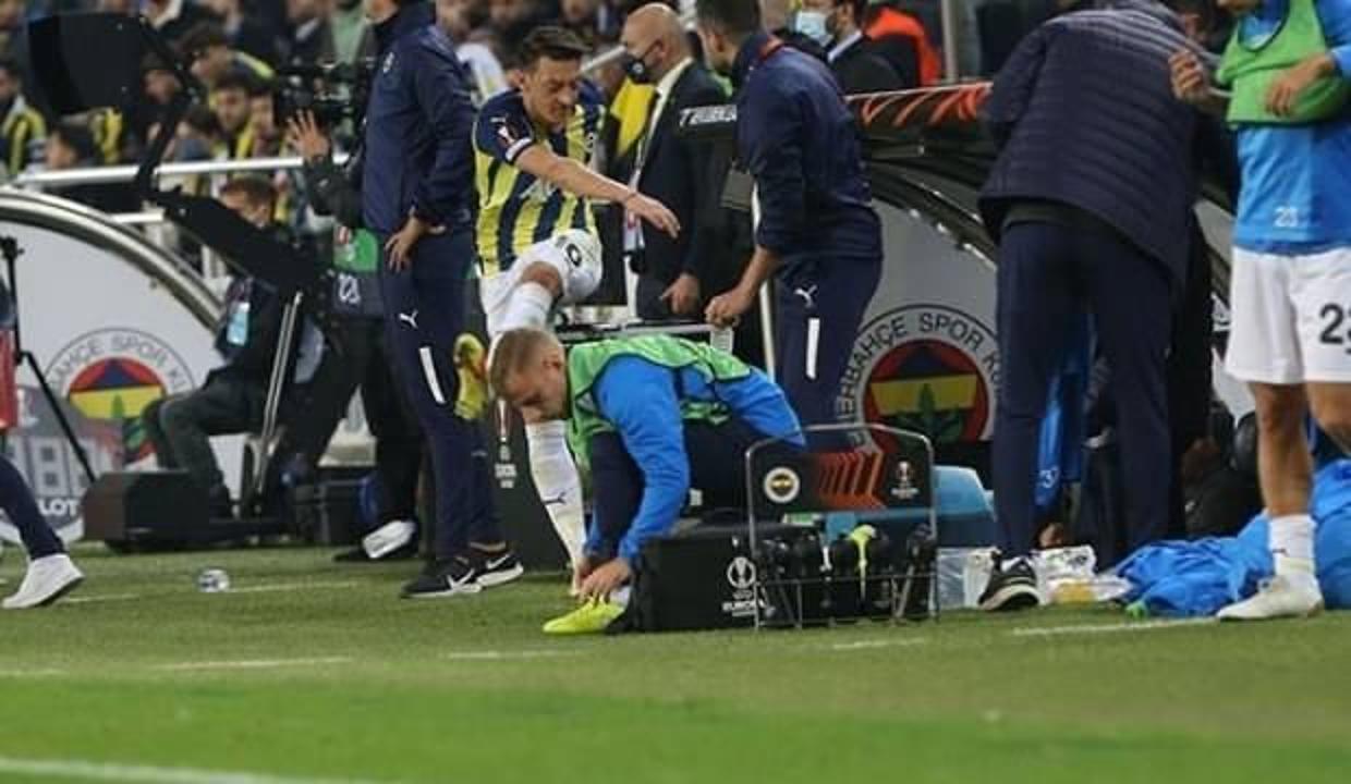 Mesut Özil açıkladı! O hareketi neden yaptı?