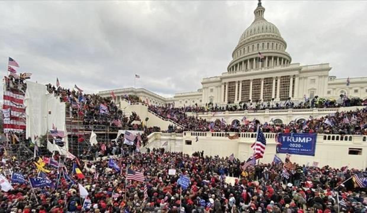 Trump, Kongre baskınıyla ilgili belgelerin gizlenmesi için dava açtı