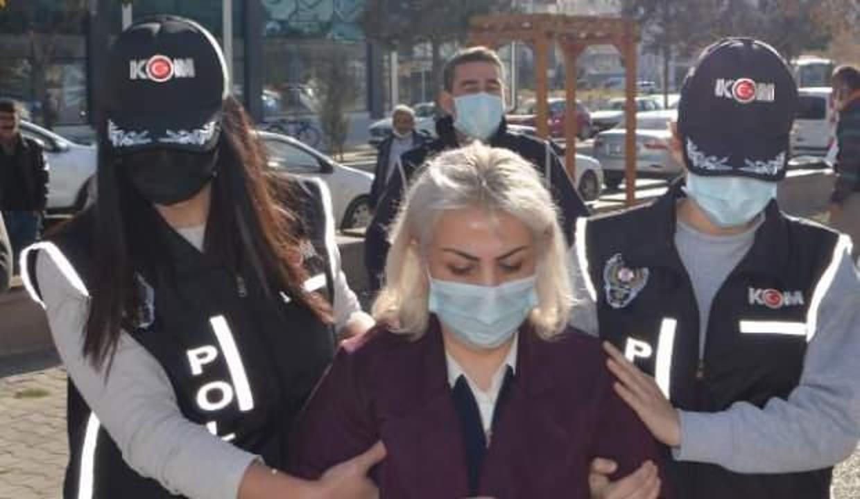 Doçentlik belgesi sahte olduğu ileri sürülen öğretim üyesi gözaltına alındı