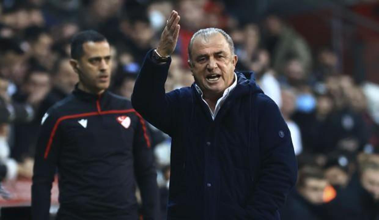 Fatih Terim'den penaltı itirafı: Topu elinden almış
