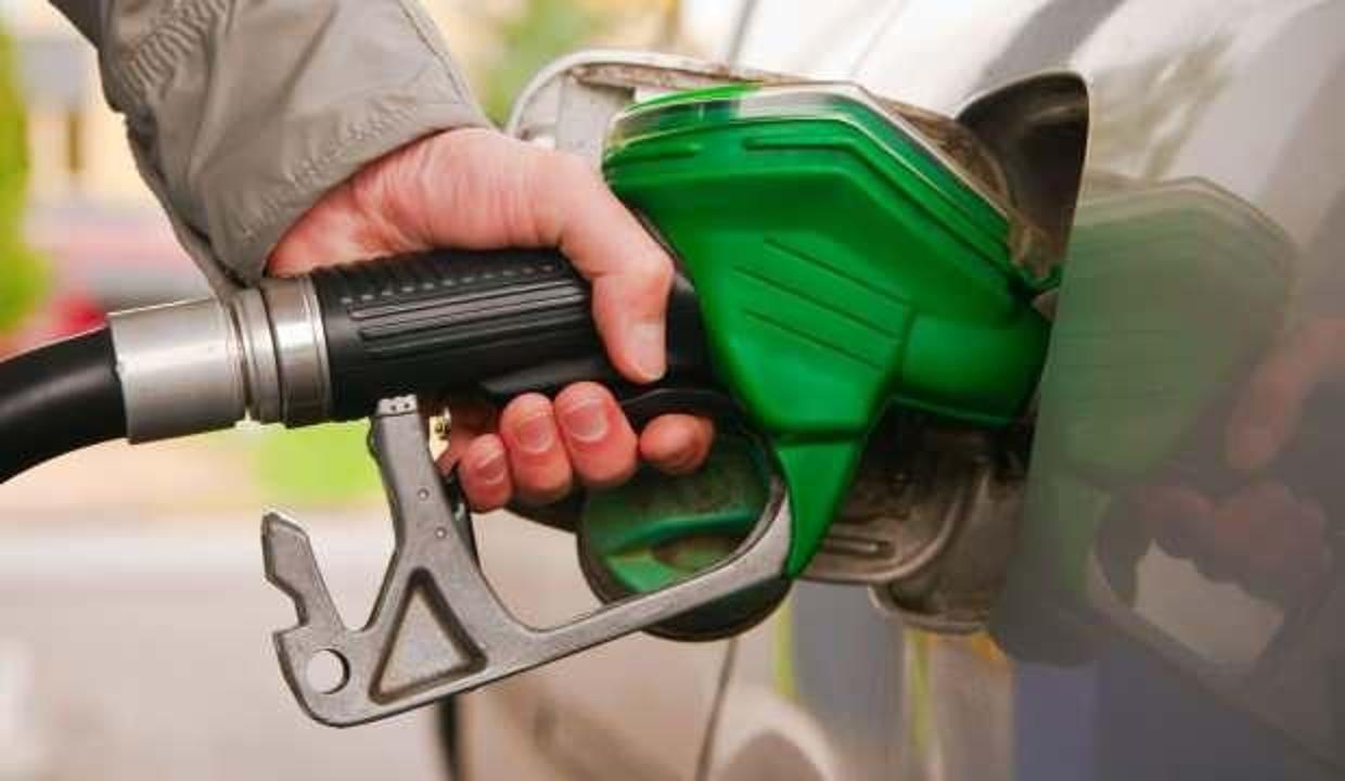 Mazota (Dizel) ve LPG'ye indirim geldi mii? Gece yarısından itibaren..
