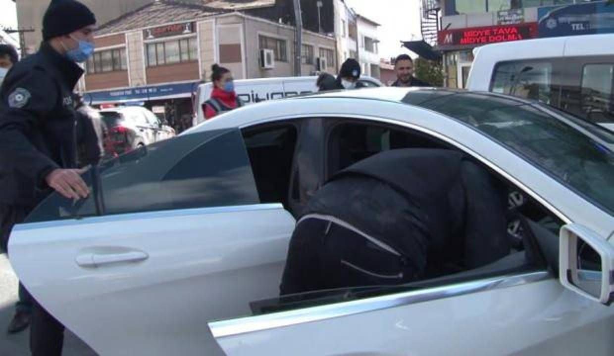 Okmeydanı'nda araçlar didik didik arandı