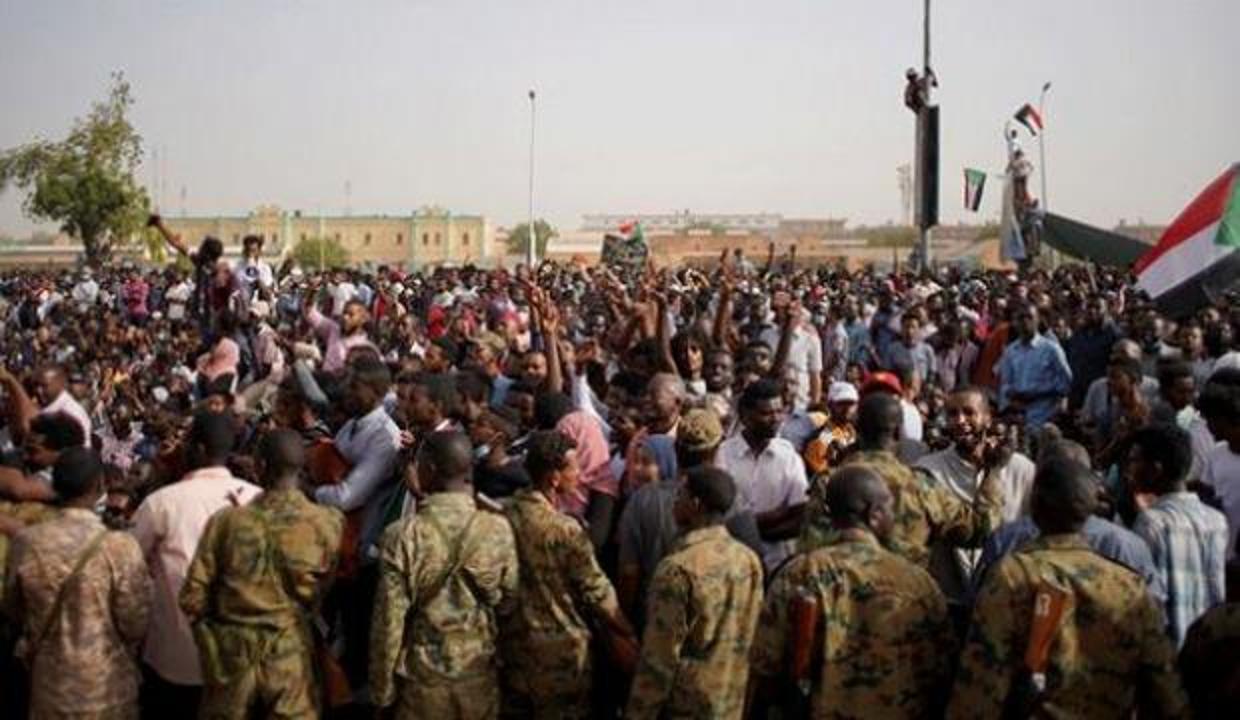 Sudan'da sivil yönetim yanlılarından sivil itaatsizlik çağrısı