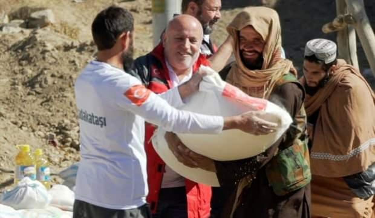 Sadakataşı'ndan Afganistan'a yardım