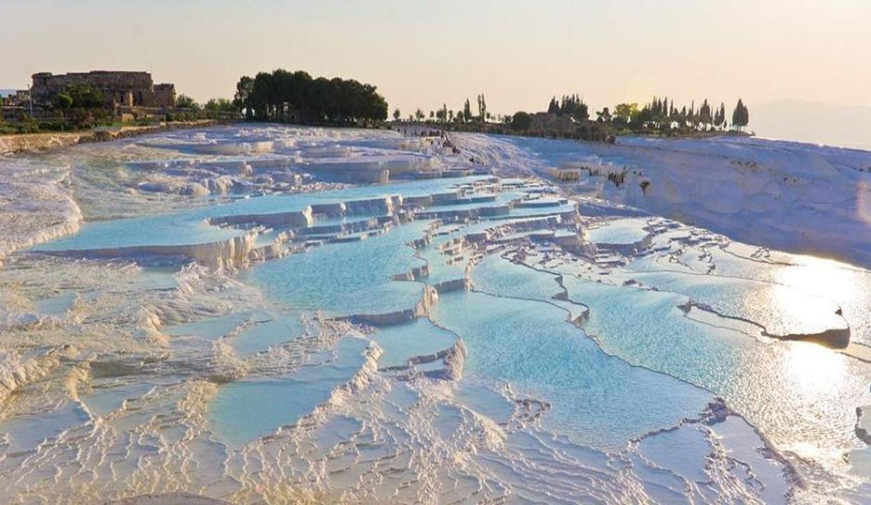 Denizli'nin beyaz cennetini 1 haftada 35 bin kişi gezdi