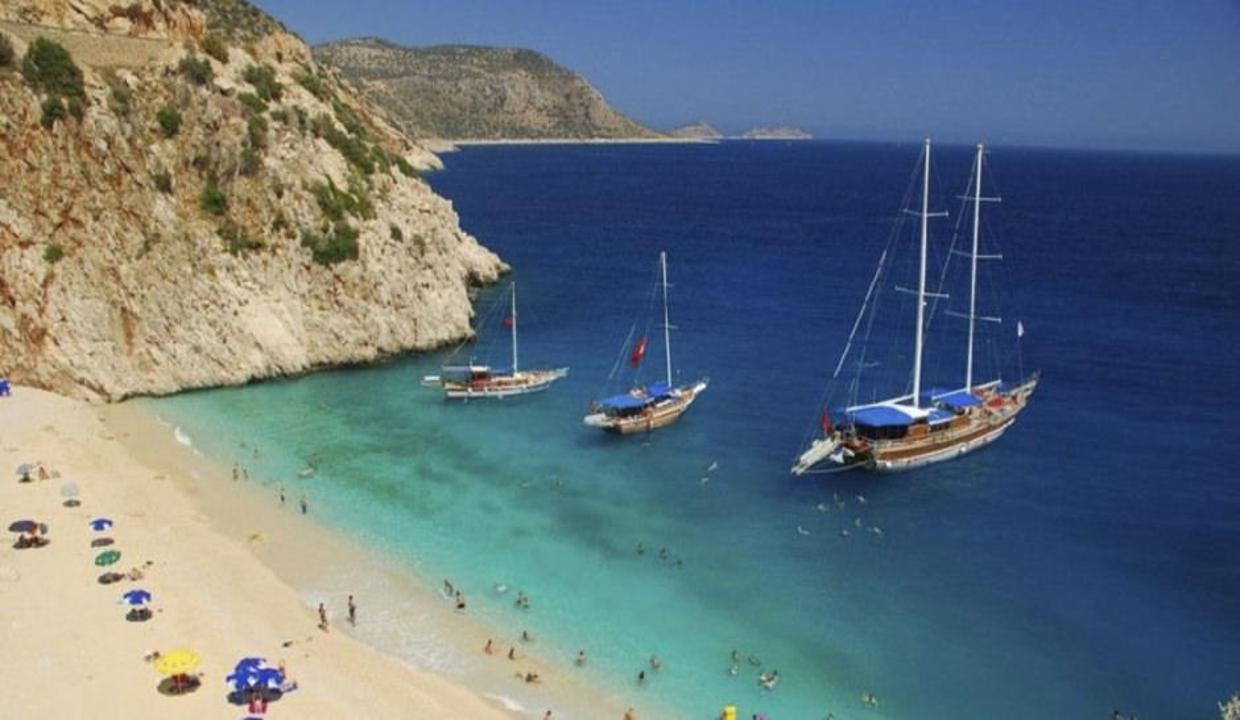 İngiliz basınından "Türkiye'de tatil yapın" tavsiyesi