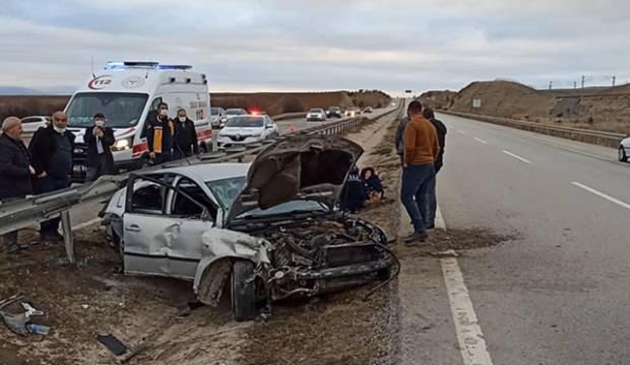 Kırıkkale'de otomobil su kanalına girdi: 6 yaralı
