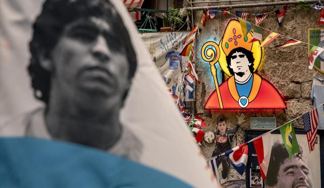 Napoli sokaklarına 'Maradona' çok yakıştı
