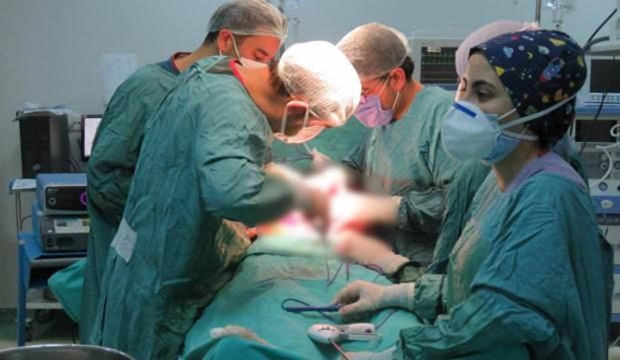 Van'da bir vatandaş kilo aldığını sandı, karnından 35 kilogramlık tümör çıkarıldı