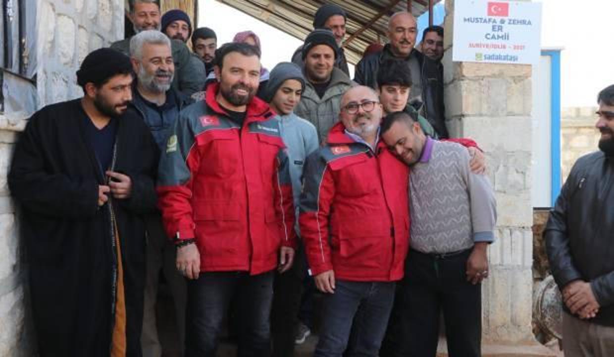 Sadakataşı İdlib’de cami ve okul açılışı gerçekleştirdi