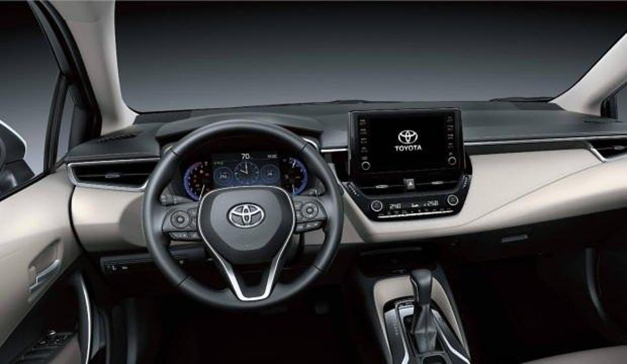 Toyota ÖTV düzenlemesi sonrası sıfır araç fiyatlarını indiriyor! İndirimli Yaris ve Corolla fiyatları