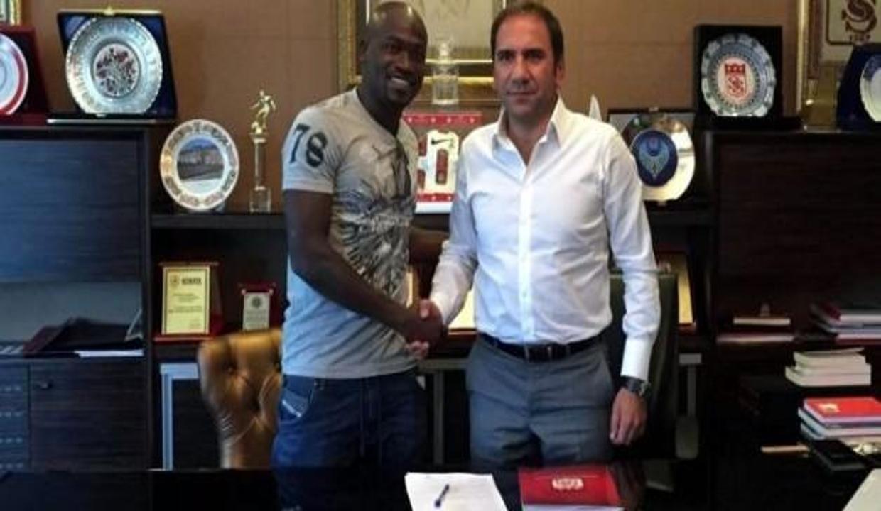 Sivasspor, Kone'yi renklerine bağladı
