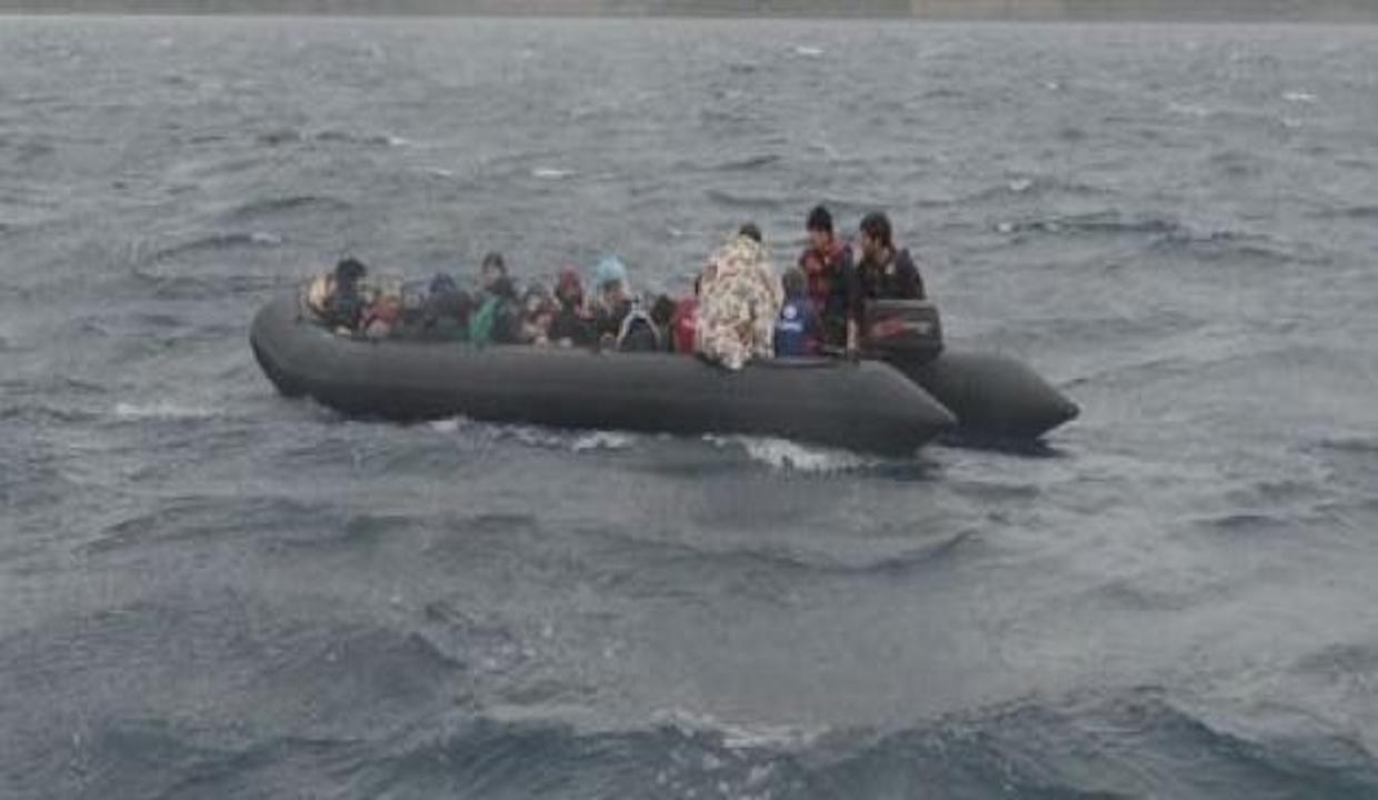 Mültecilere maskeli saldırgan şoku!