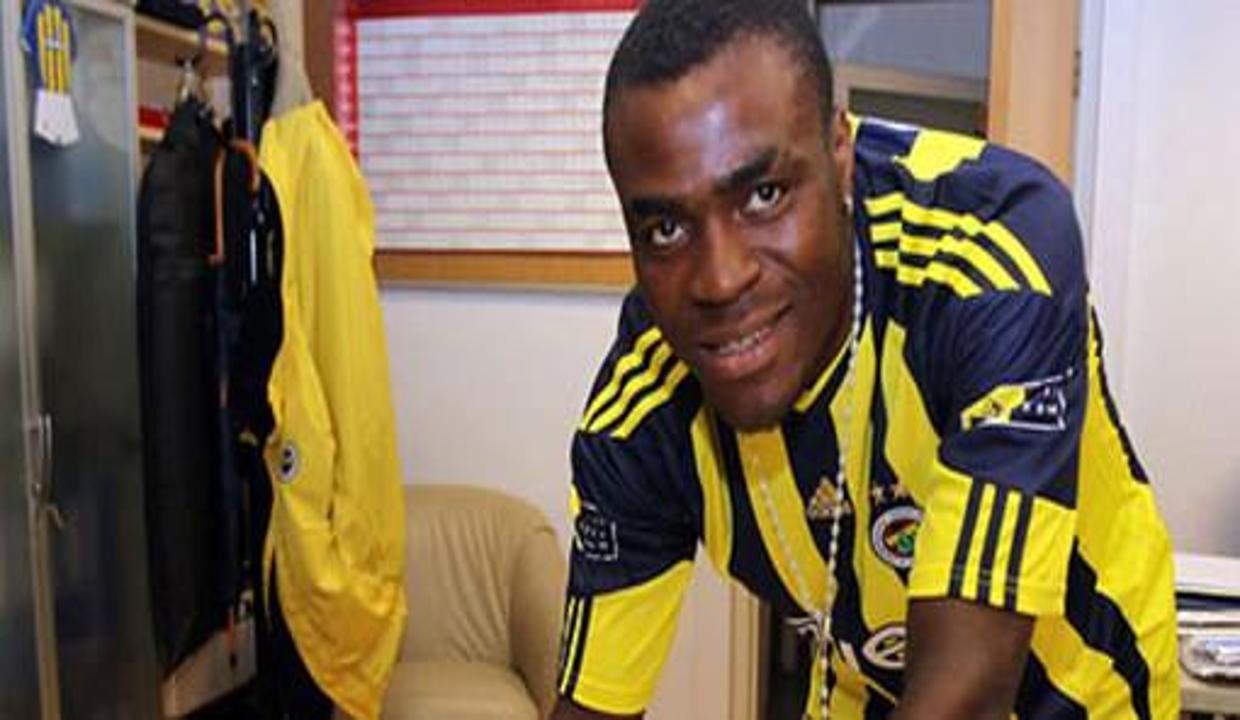 Emenike resmen Fenerbahçe'de