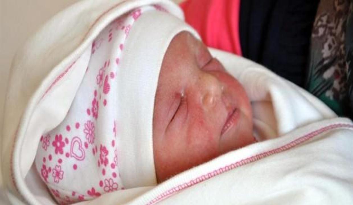 Annesinin kıyamadığı o bebek doğdu SAĞLIK Haberleri