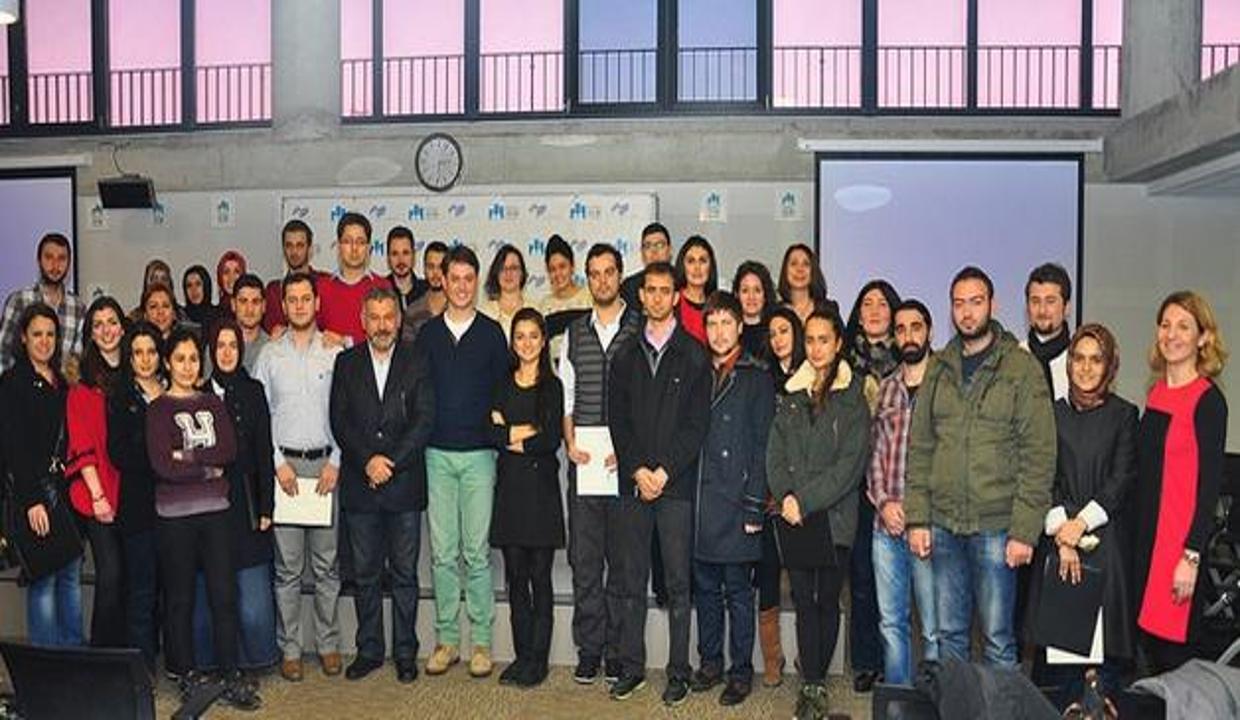 Medya Okulu üçüncü mezunlarını verdi! Medyası Haberleri