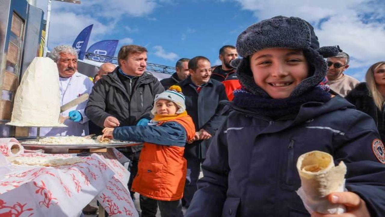 Erzincan'da enteresan döner! Valiler 3200 metrede böyle kestiler