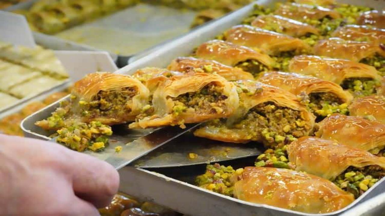 Fıstıklı baklava sevenler 'bezelye' hilesine aman dikkat!