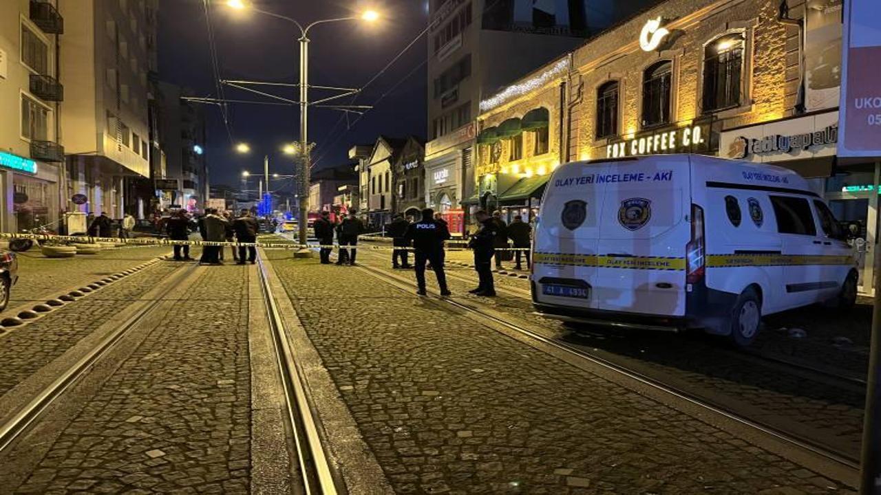 İzmit'te kanlı saldırı: 2 ölü, 3 yaralı