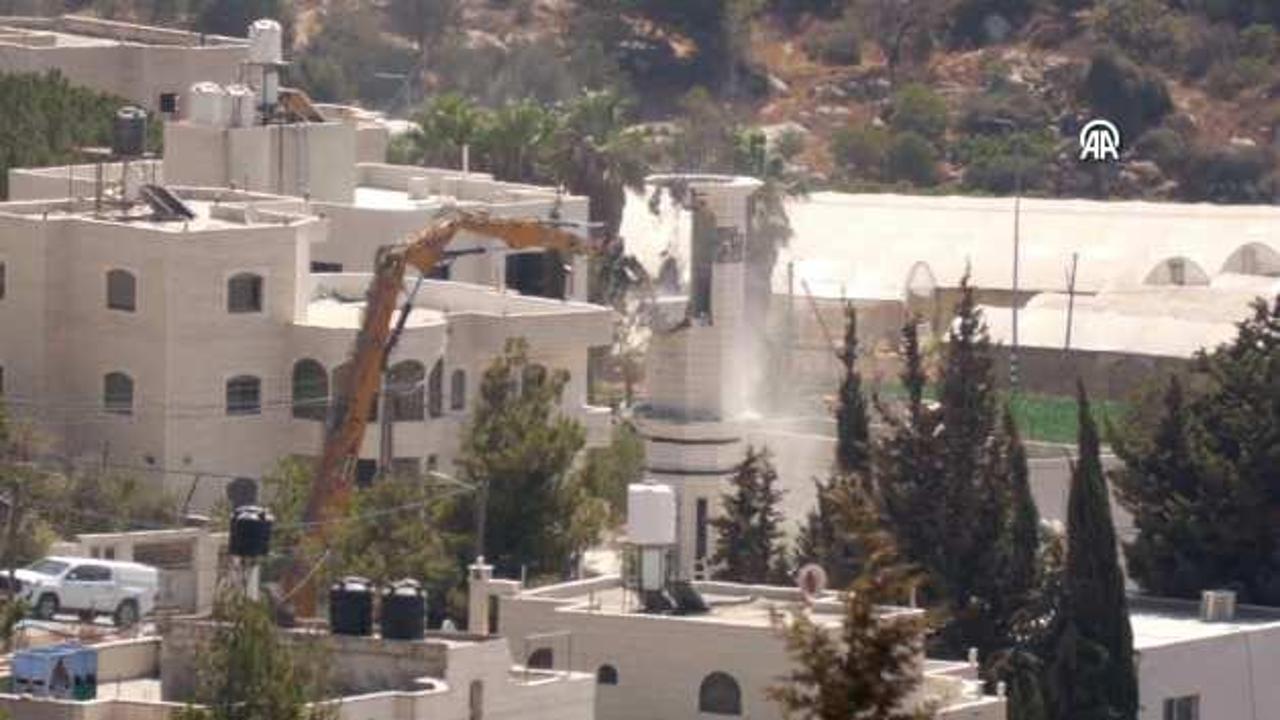 İsrail, Batı Şeria'da inşaat halindeki caminin minaresini yıktı