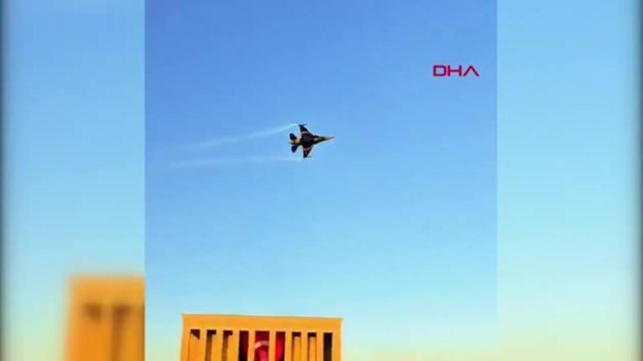 SOLOTÜRK kokpitinden '30 Ağustos Zafer Bayramı' uçuşu