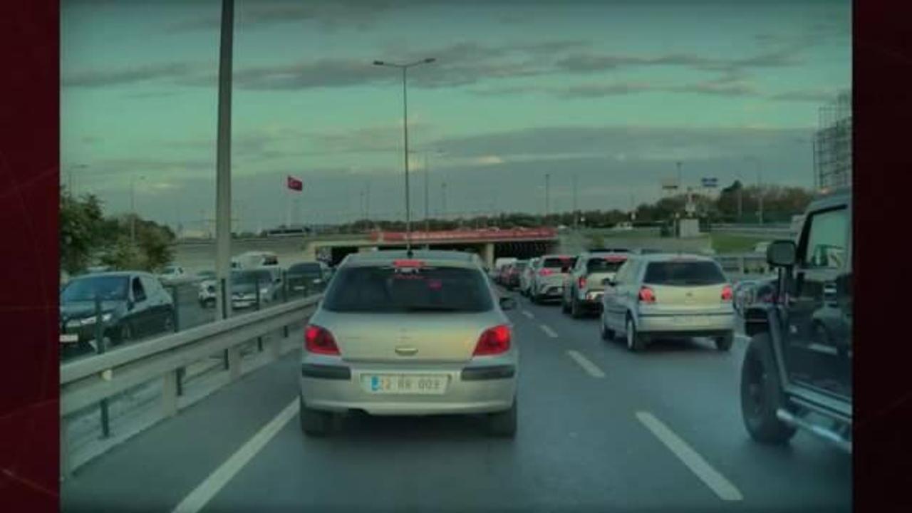 Avrasya Tüneli’nde Otopilotlu Tesla kazası: Zincirleme çarpışma!