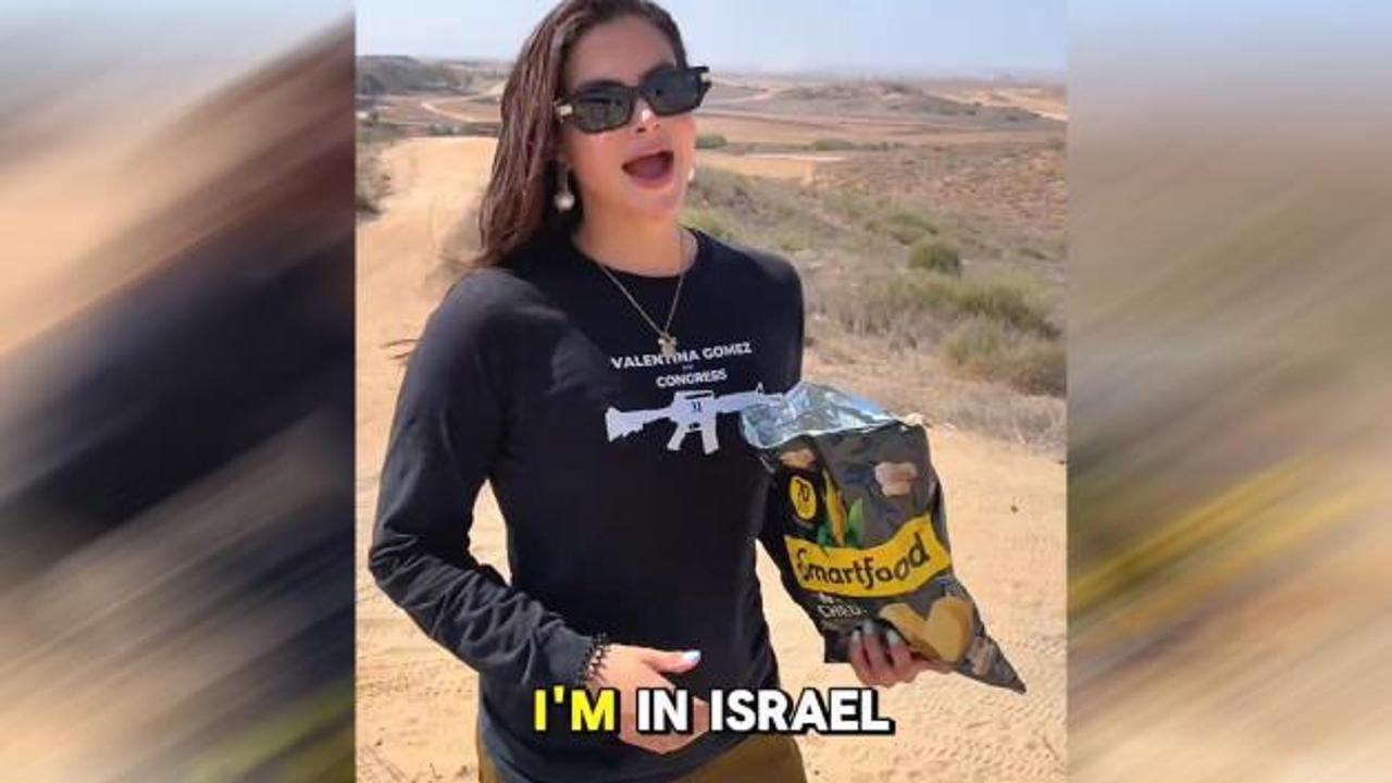 Daha önce Kur'an'ı yakan Valentina Gomez şimdi de Gazze bombalanırken patlamış mısır yedi