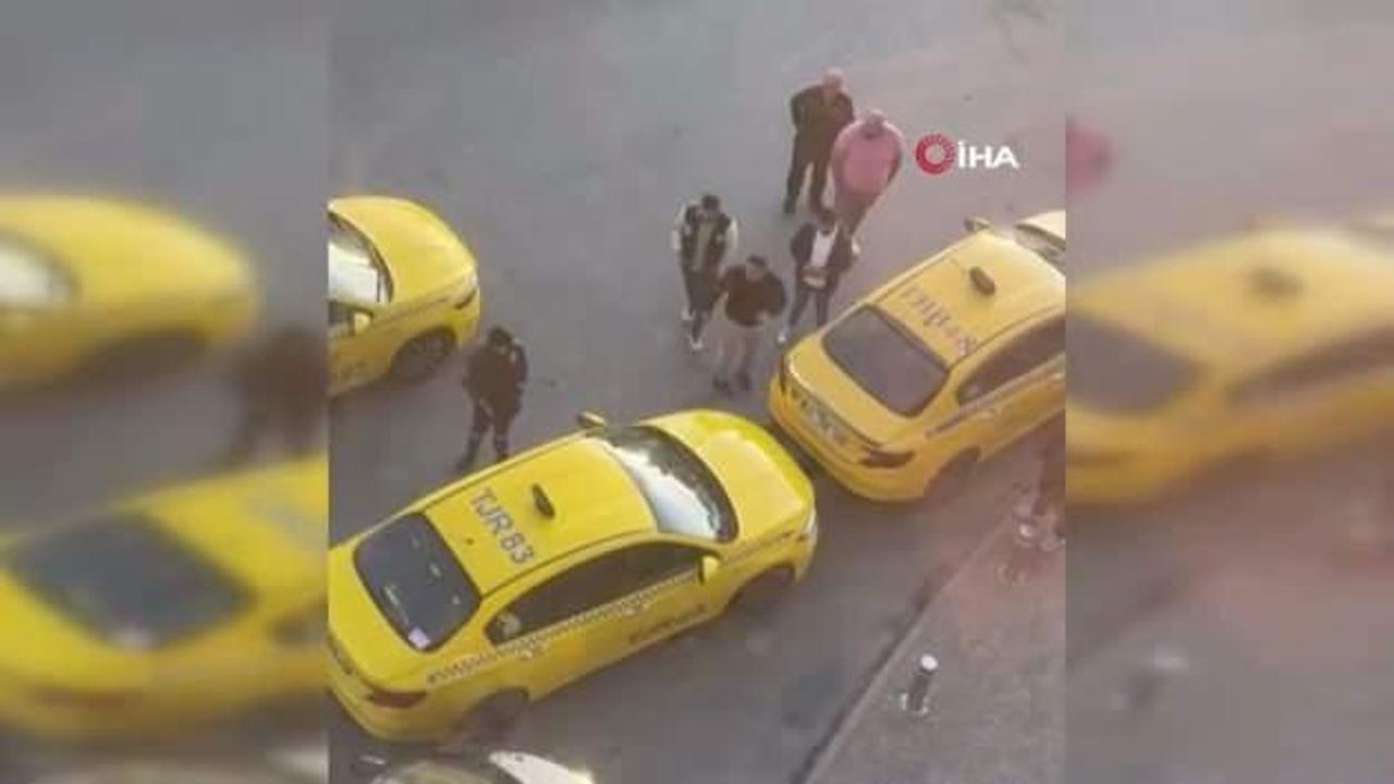 Başakşehir’de taksiciye tokatlı saldırı kamerada!