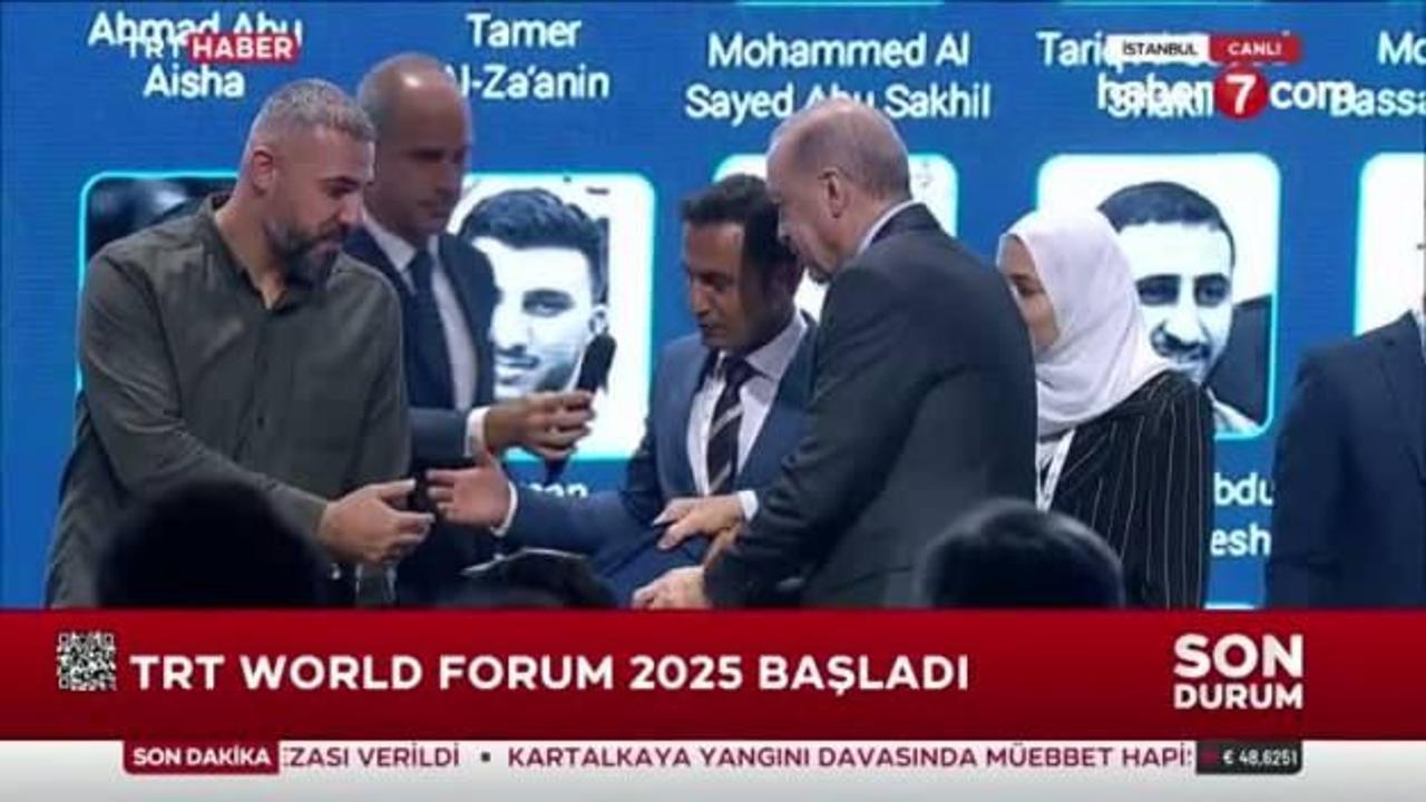 Gazze'de giydiği çelik yeleği Başkan Erdoğan'a takdim etti!