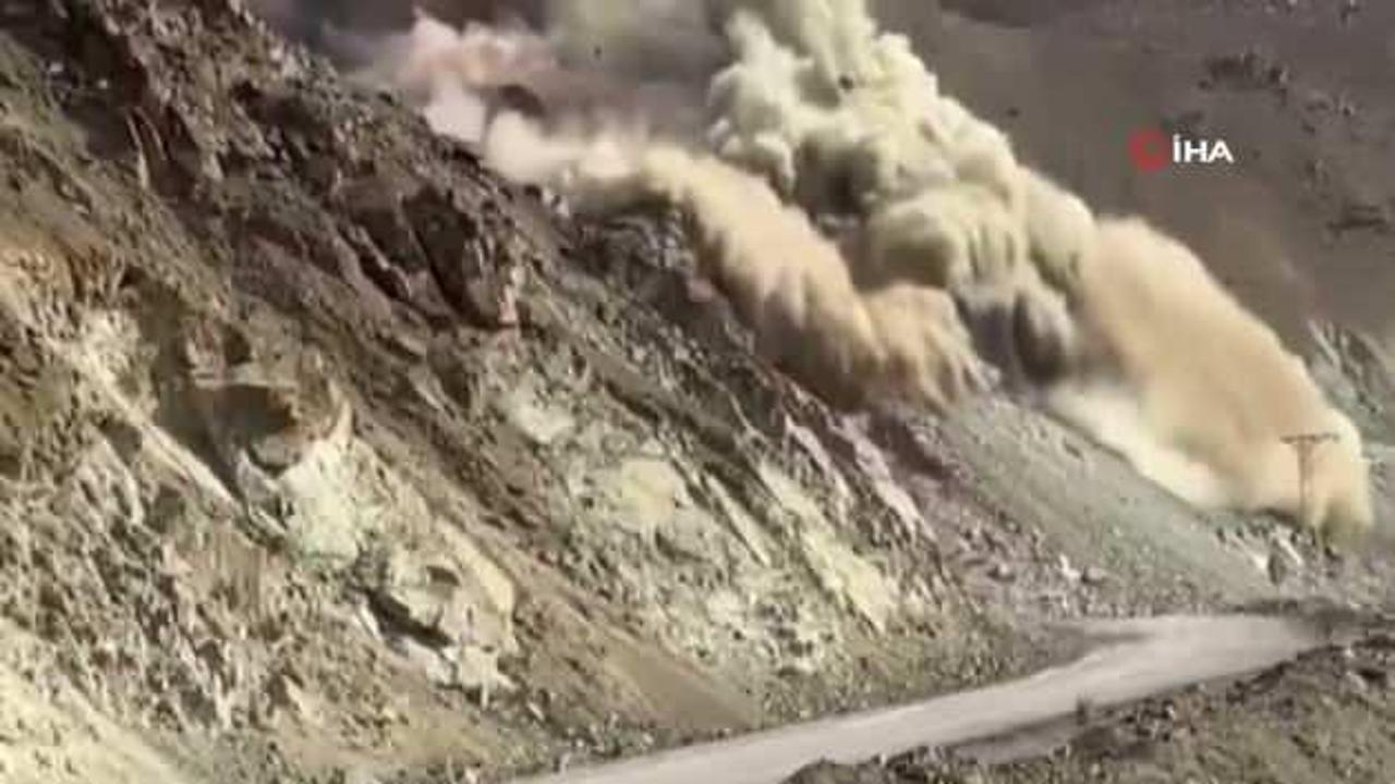 Devasa kayalar dinamit patlatılarak unufak oldu!