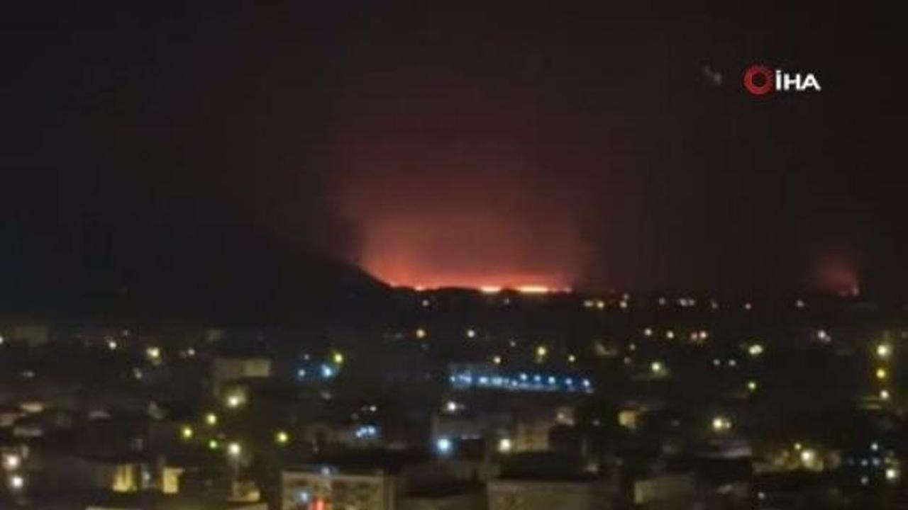 Kuş cenneti olan Nehil Sazlığı yanıyor! Yangın tüm ilçeden görüldü