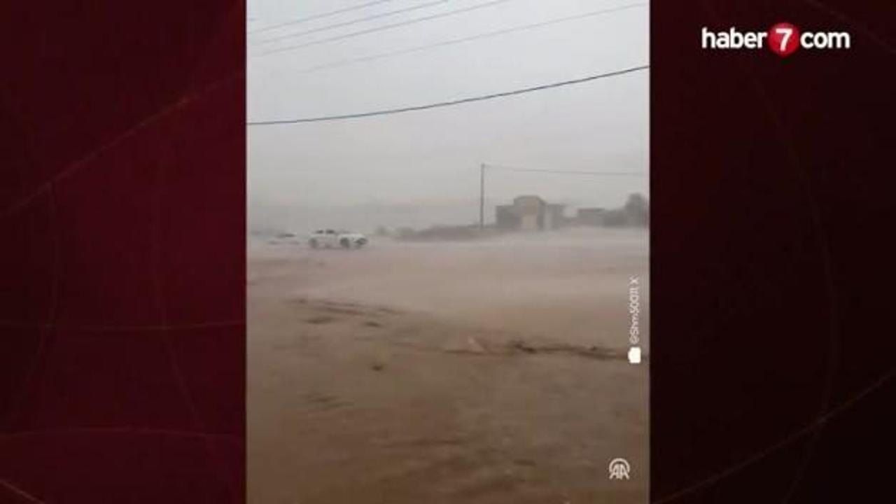 Mekke'nin güneyinde dünden beri devam eden yağışlar sele yol açtı