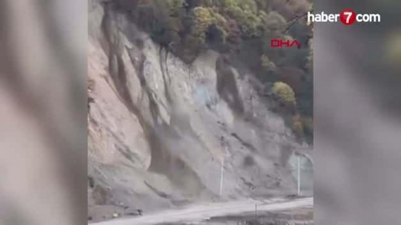 Düzce’de, otomobillerin son anda kurtulduğu heyelan anı kamerada