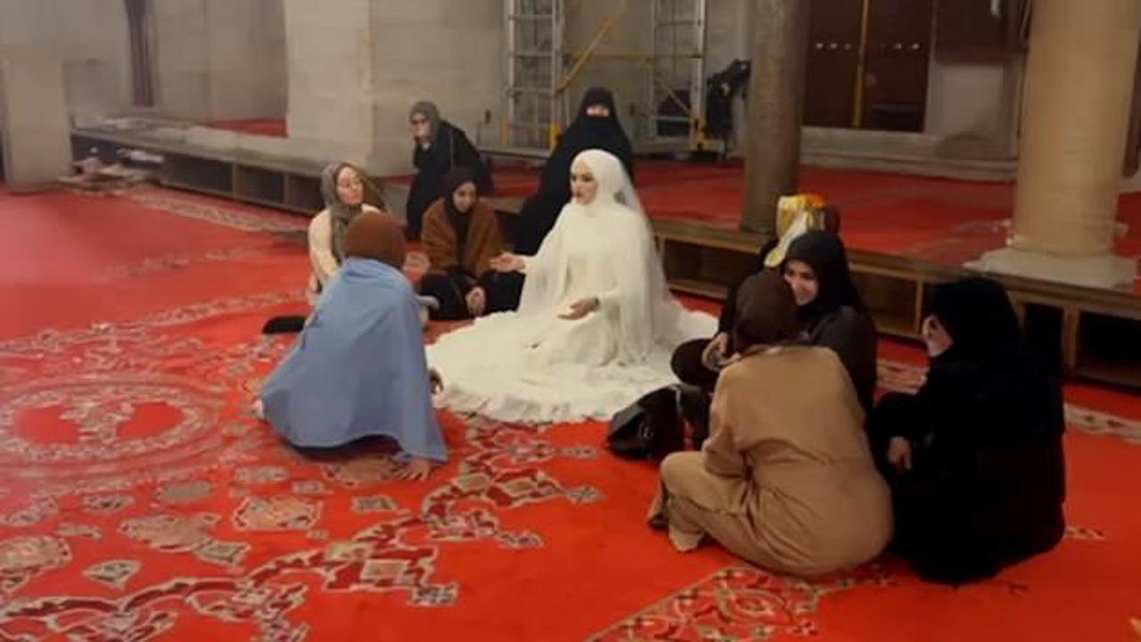 Moldovalı Elena nikah günü gelinliğiyle camiye gitti, turiste İslam'ı anlattı