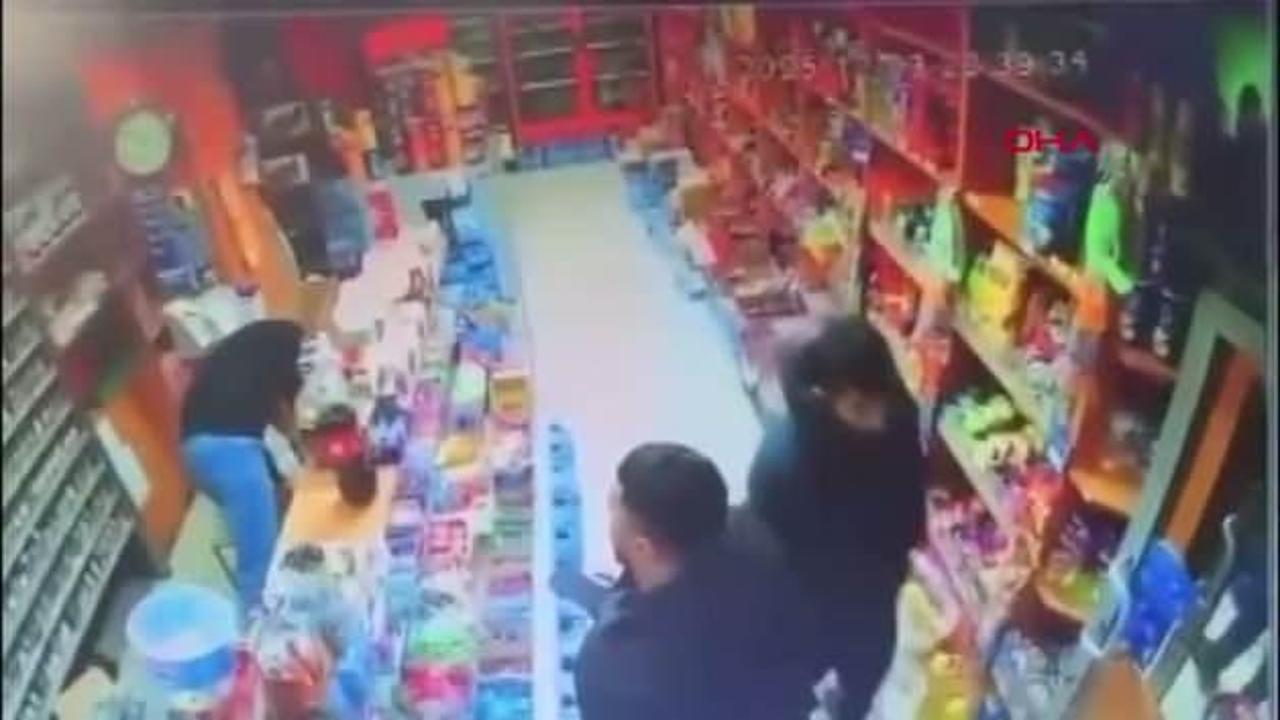 Bağcılar'da emlakçı, 10 bin liralık komisyon için husumetlisinin oğlunu silahla vurdu