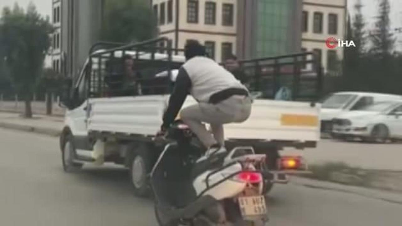 Motosikletli maganda hem kendi canını hem sürücülerin canını hiçe saydı