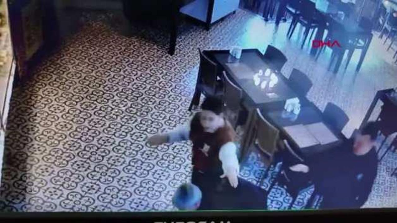 Heimlich manevrasınıo bilen çalışan müşterisinin hayatını kurtardı!