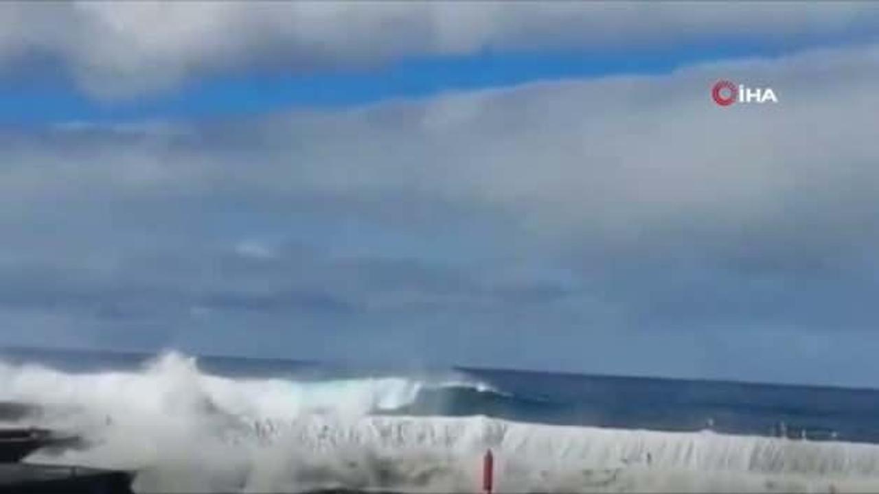 İspanya'da doğal havuza şiddetli dalga vurdu: 4 ölü