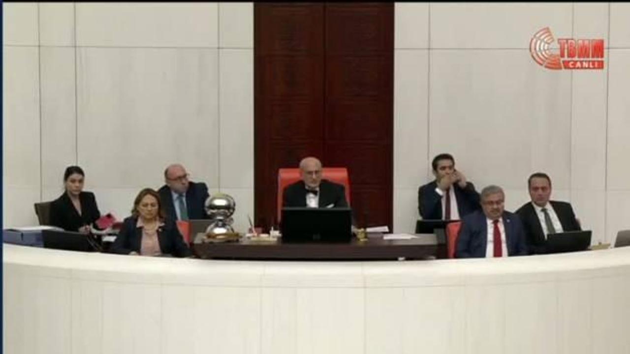 Hulusi Akar'dan kızının yatay geçiş süreciyle ilgi…