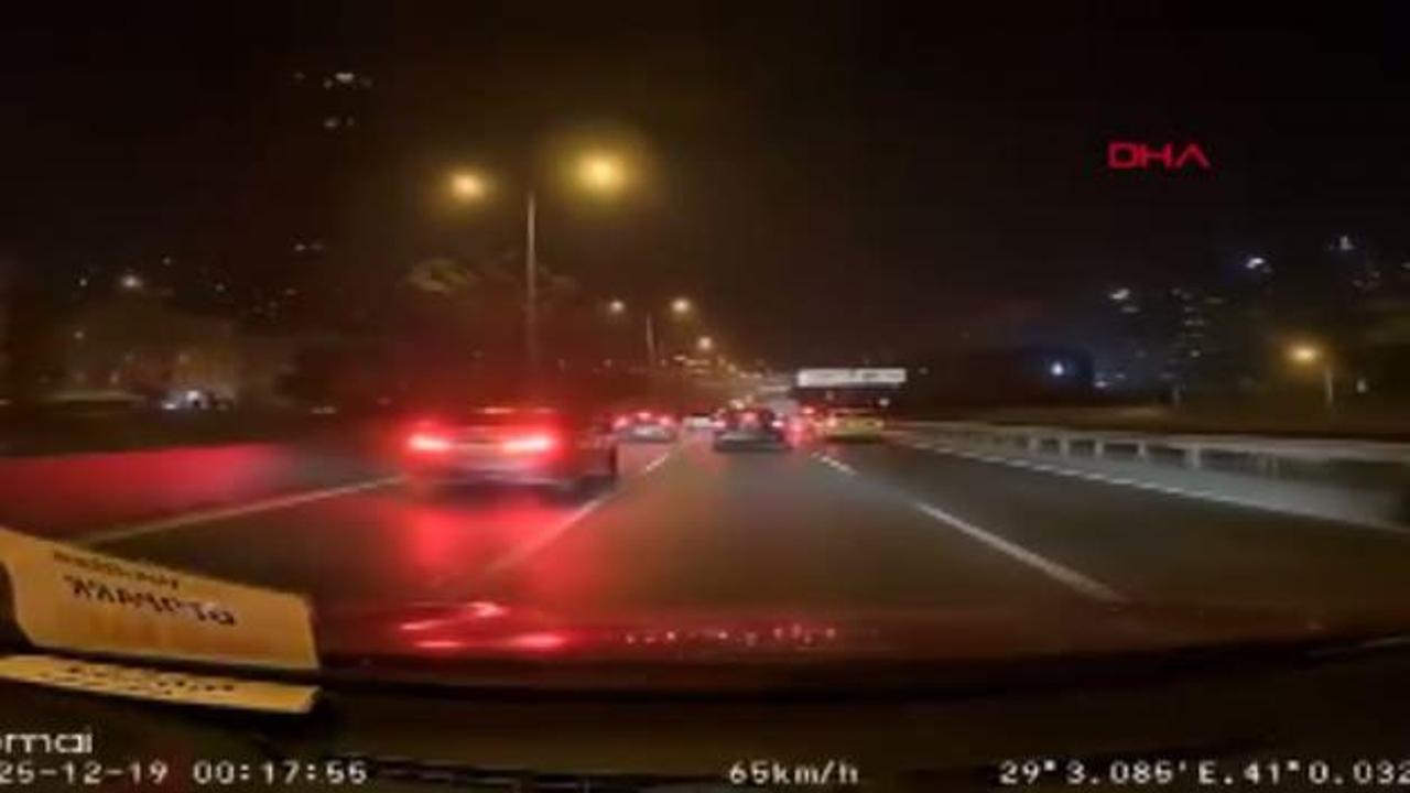 Üsküdar'da 7 aracın karıştığı zincirleme kaza kamerada