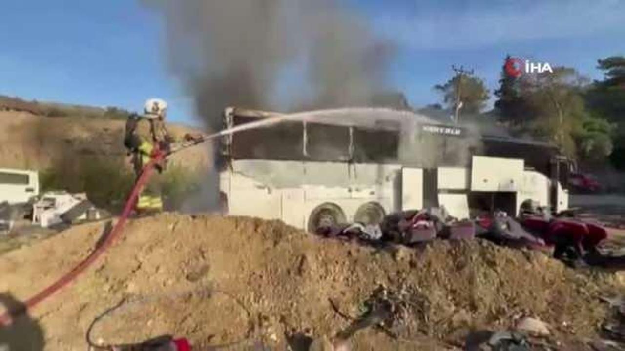 Yolcu otobüsü alev alev yandı