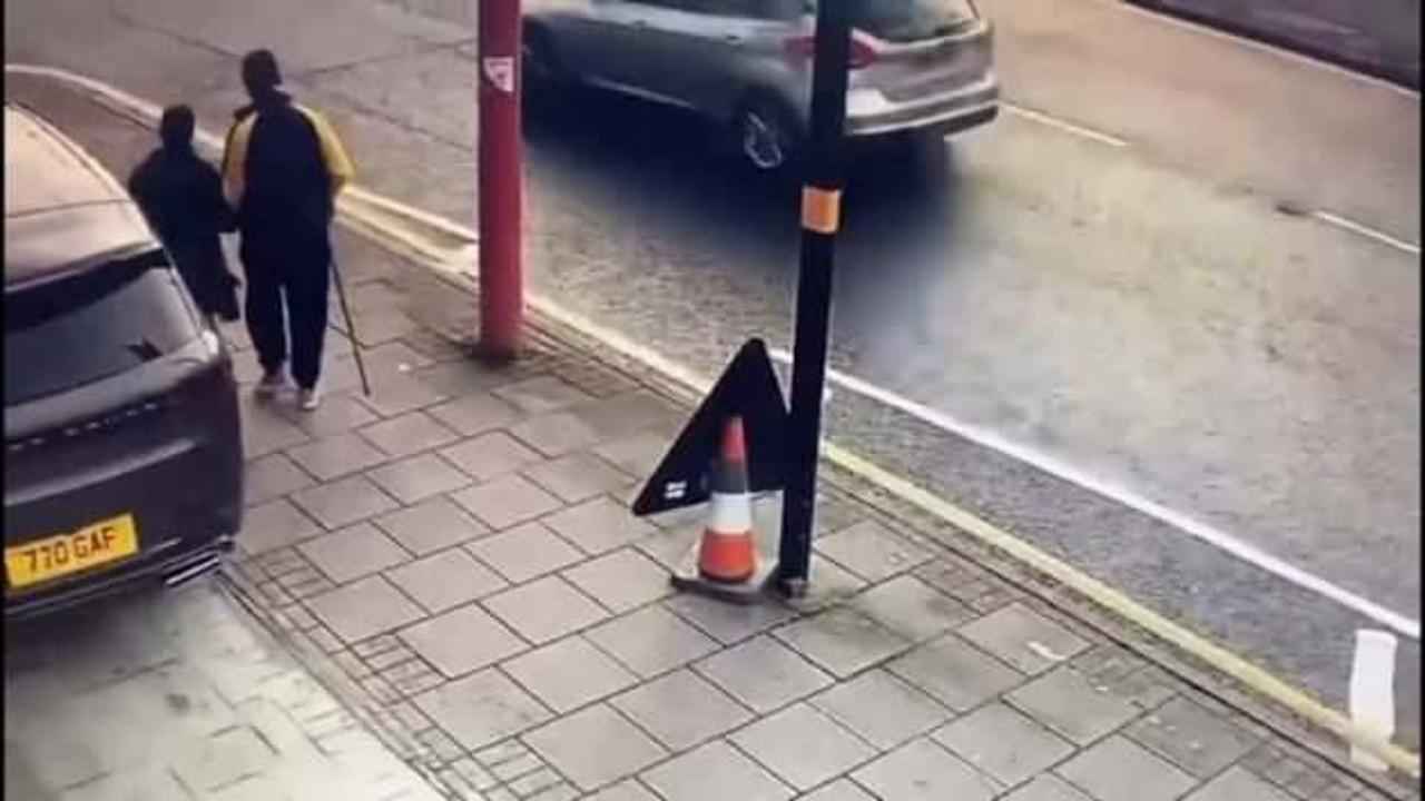 İngiltere'de vicdansızlığın böylesi! Biri görme engelli olan çifti ezdi kaçtı