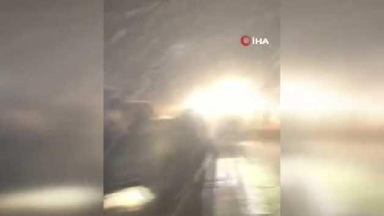 Hakkari'de kar esareti: Fırtınaya aldırış etmeden karlar üzerinde namaz kıldı