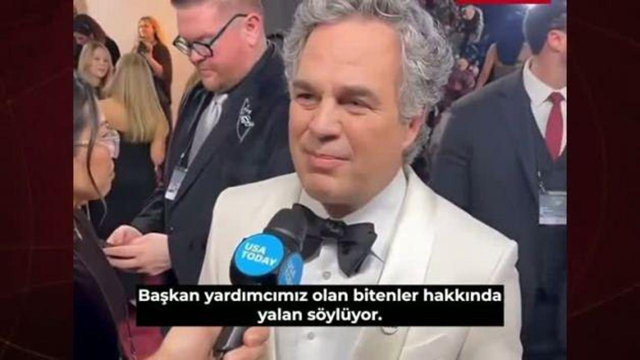 Ünlü oyuncu Mark Ruffalo Altın Küre ödül töreninde ABD  yönetimini topa tuttu!