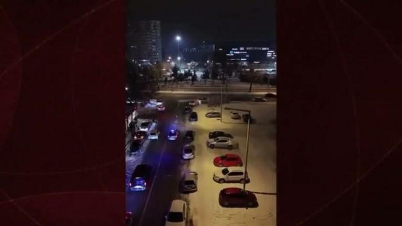 Saadet Partisi Genel Başkanı Mahmut Arıkan, çakarlı konvoy eşliğinde yemeğe gitmesi tepki çekti