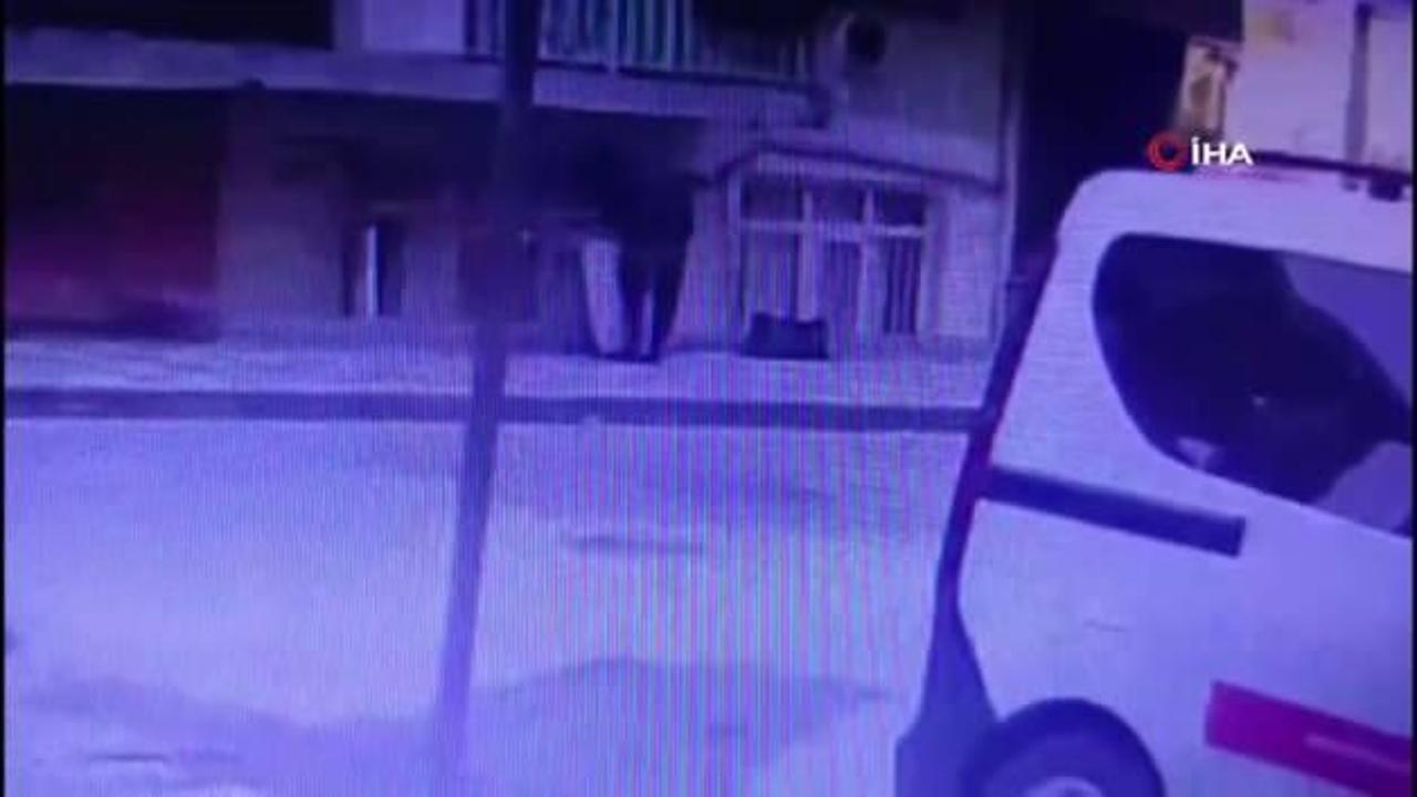 Kesik baş cinayetinde cesedin balkondan bavulla çıkarıldığı anlar ortaya çıktı