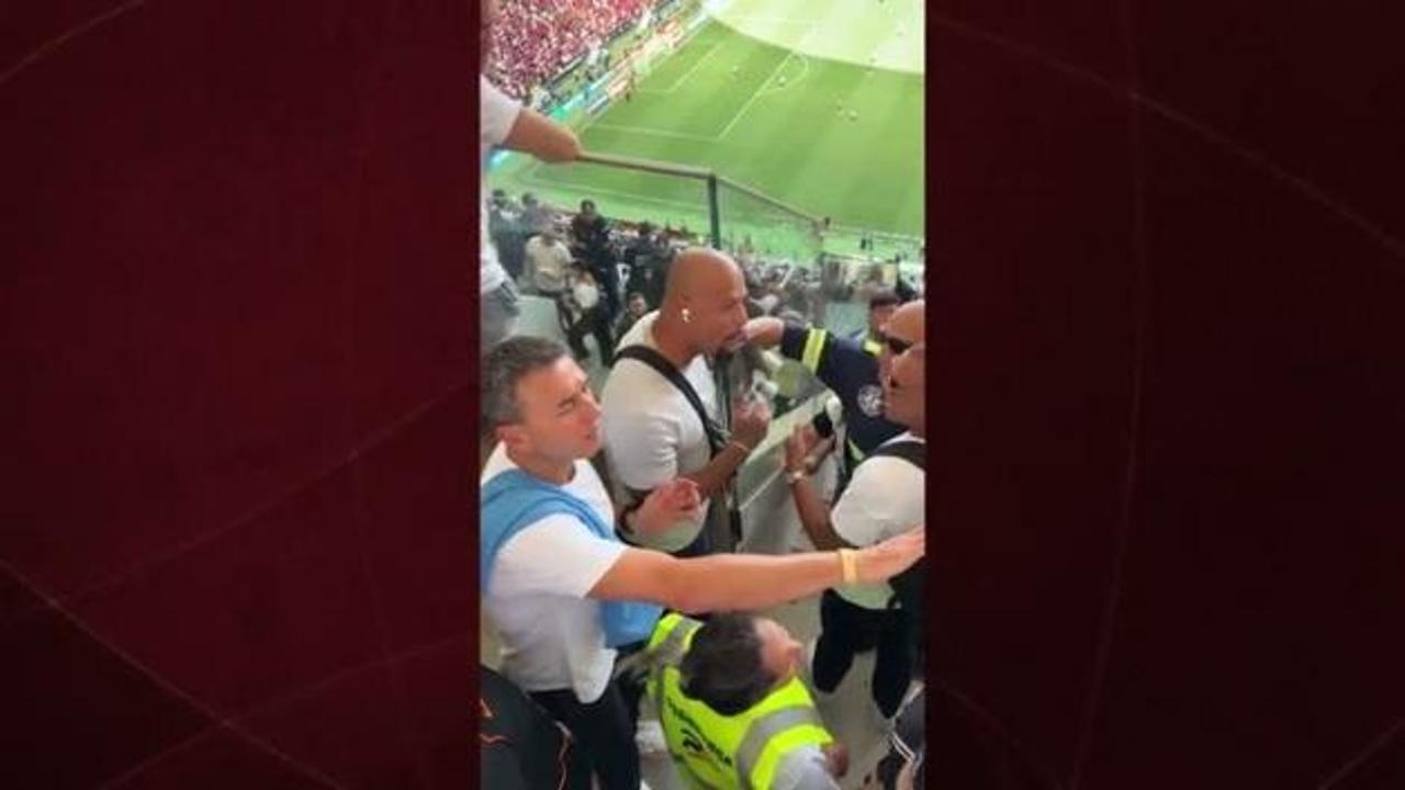 Felipe Melo ile Corinthians taraftarları arasında arbade çıktı